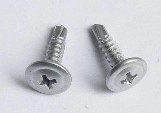 Testa croce rotonda in acciaio inossidabile Huasi con cuscino grande testa piatta trapano coda M4.2